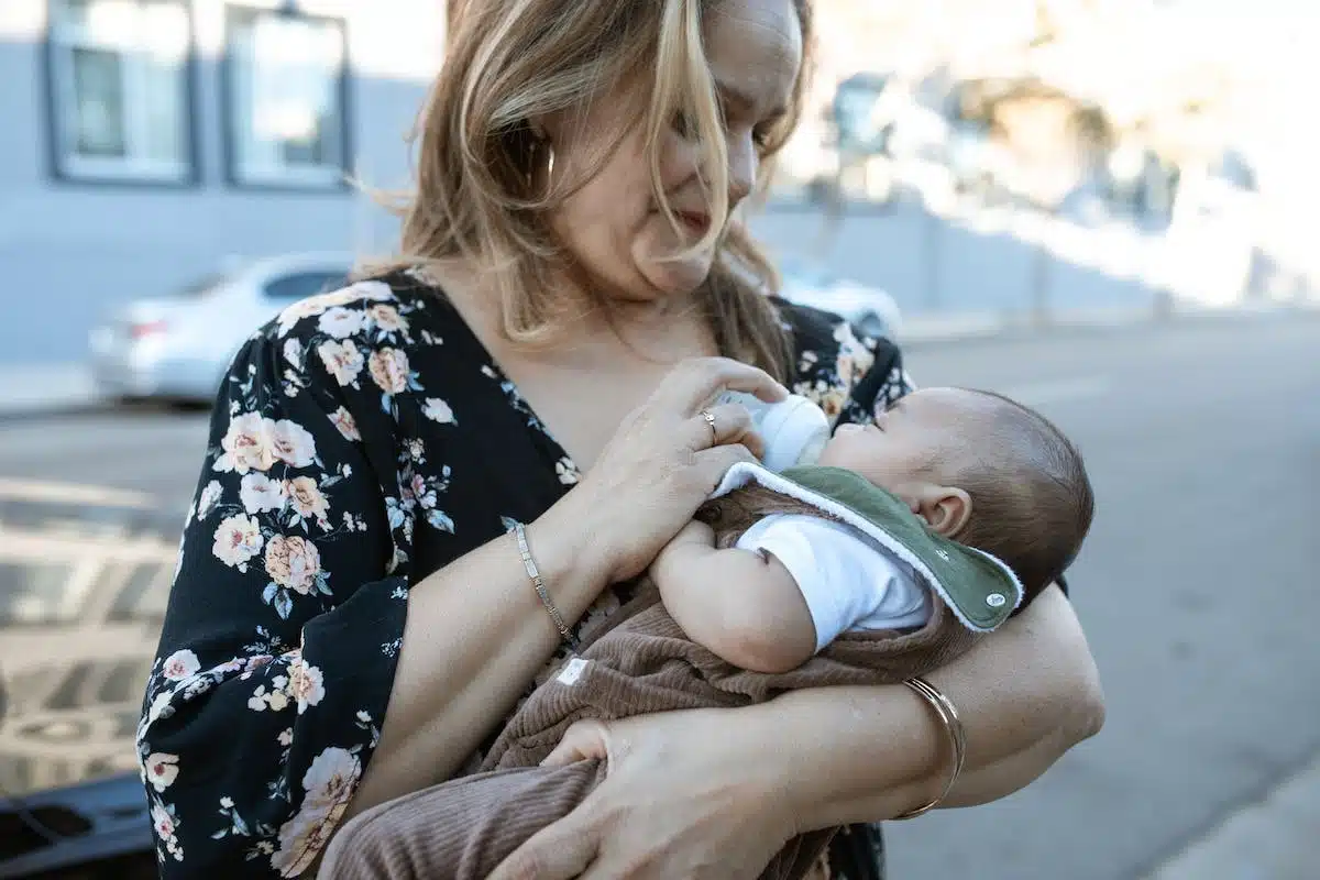 jeune maman
